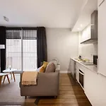 Feelathome Poblenou * ברצלונה